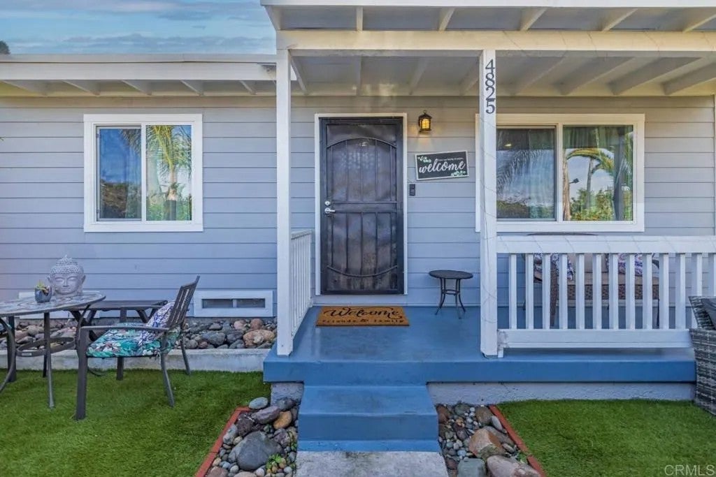4825 W Point Loma Bvd