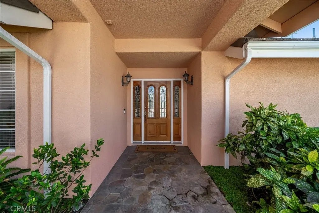 273 Mercedes Lane