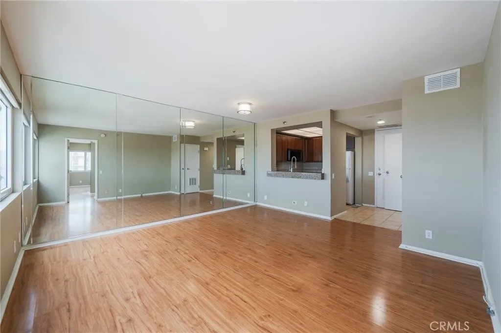 525 E Seaside 1802