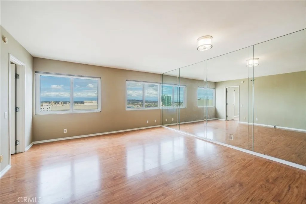 525 E Seaside 1802