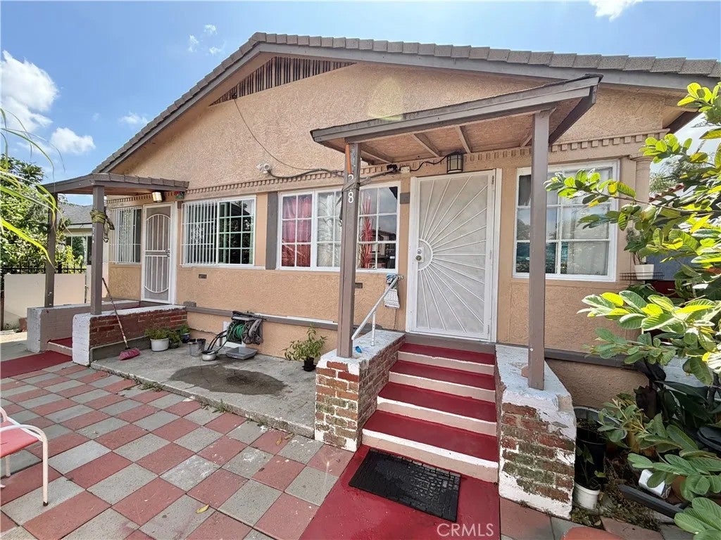 218 E 60th Street