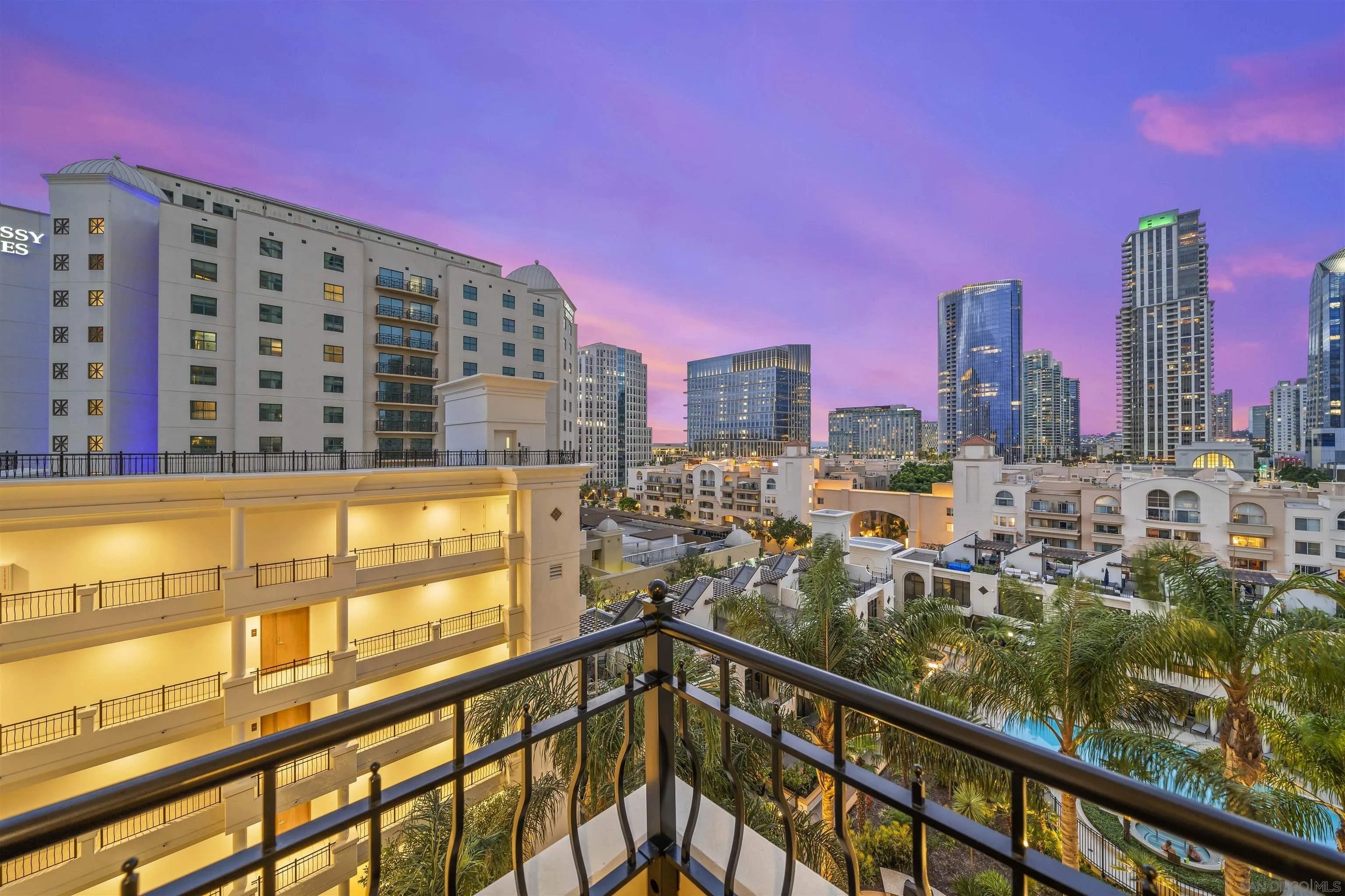 700 W Harbor Drive 805