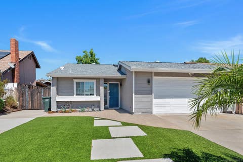 Photo of 13363 Via Mark, Poway, CA 92064 (MLS # 260017874)