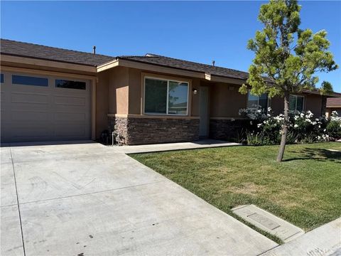 Photo of 34643 Pinewood Court, Yucaipa, CA 92399 (MLS # IG26104702)