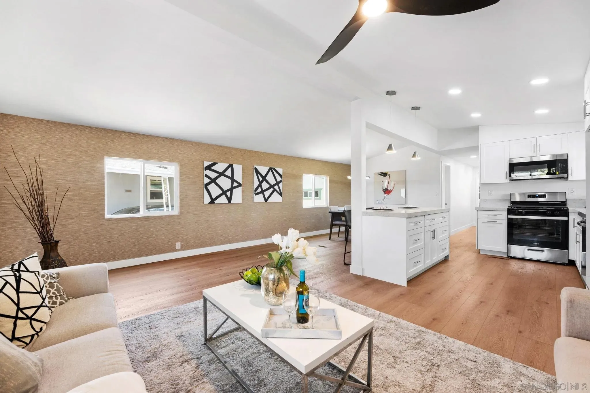 Lakeside, California 92040, United States, 2 Bedrooms Bedrooms, ,2 BathroomsBathrooms,Residential,Active,178522