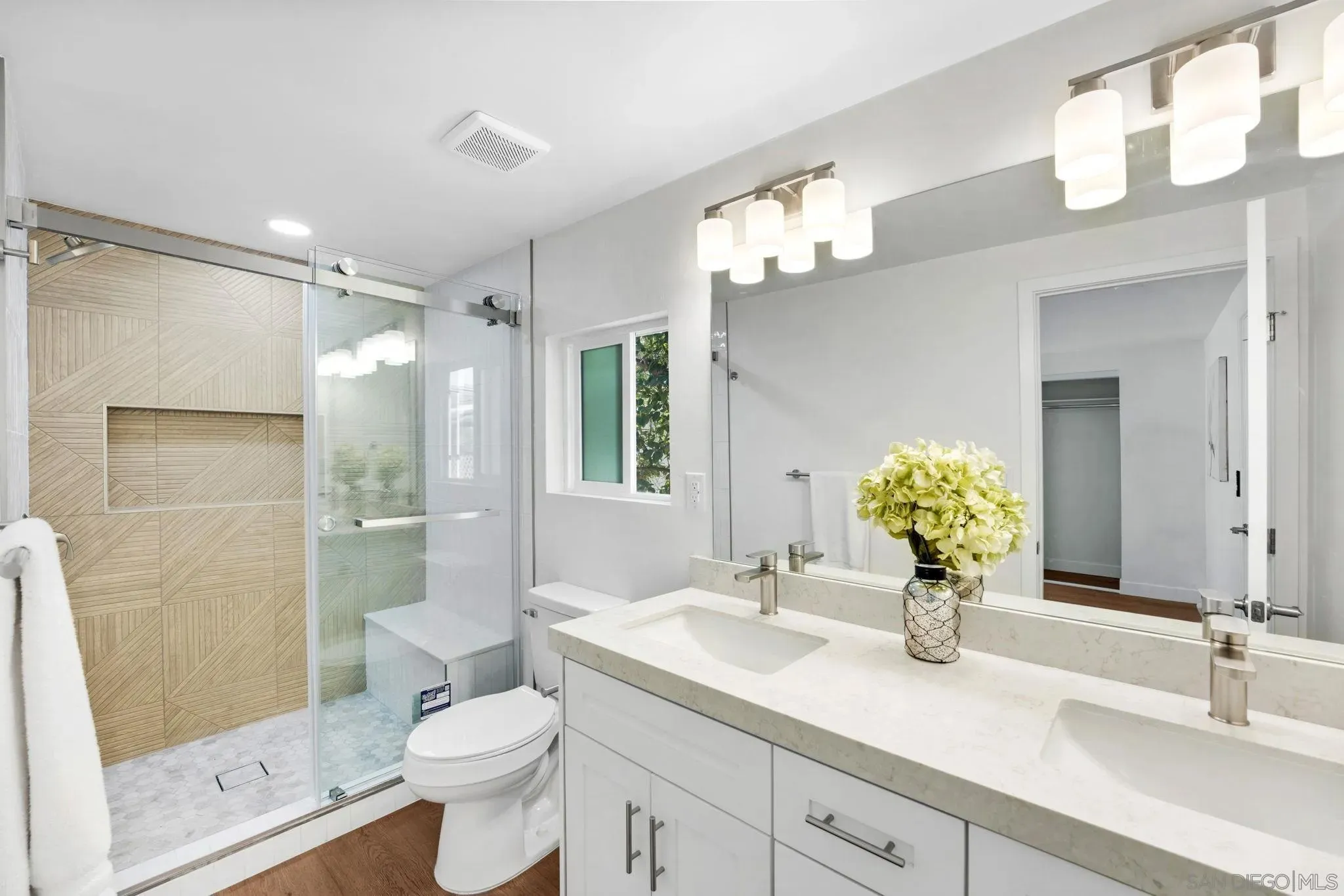 Lakeside, California 92040, United States, 2 Bedrooms Bedrooms, ,2 BathroomsBathrooms,Residential,Active,178522