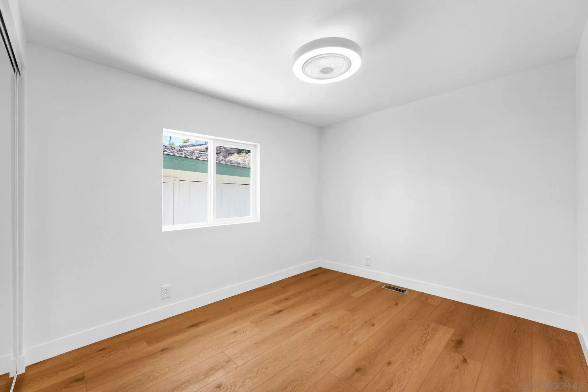 Lakeside, California 92040, United States, 2 Bedrooms Bedrooms, ,2 BathroomsBathrooms,Residential,Active,178522