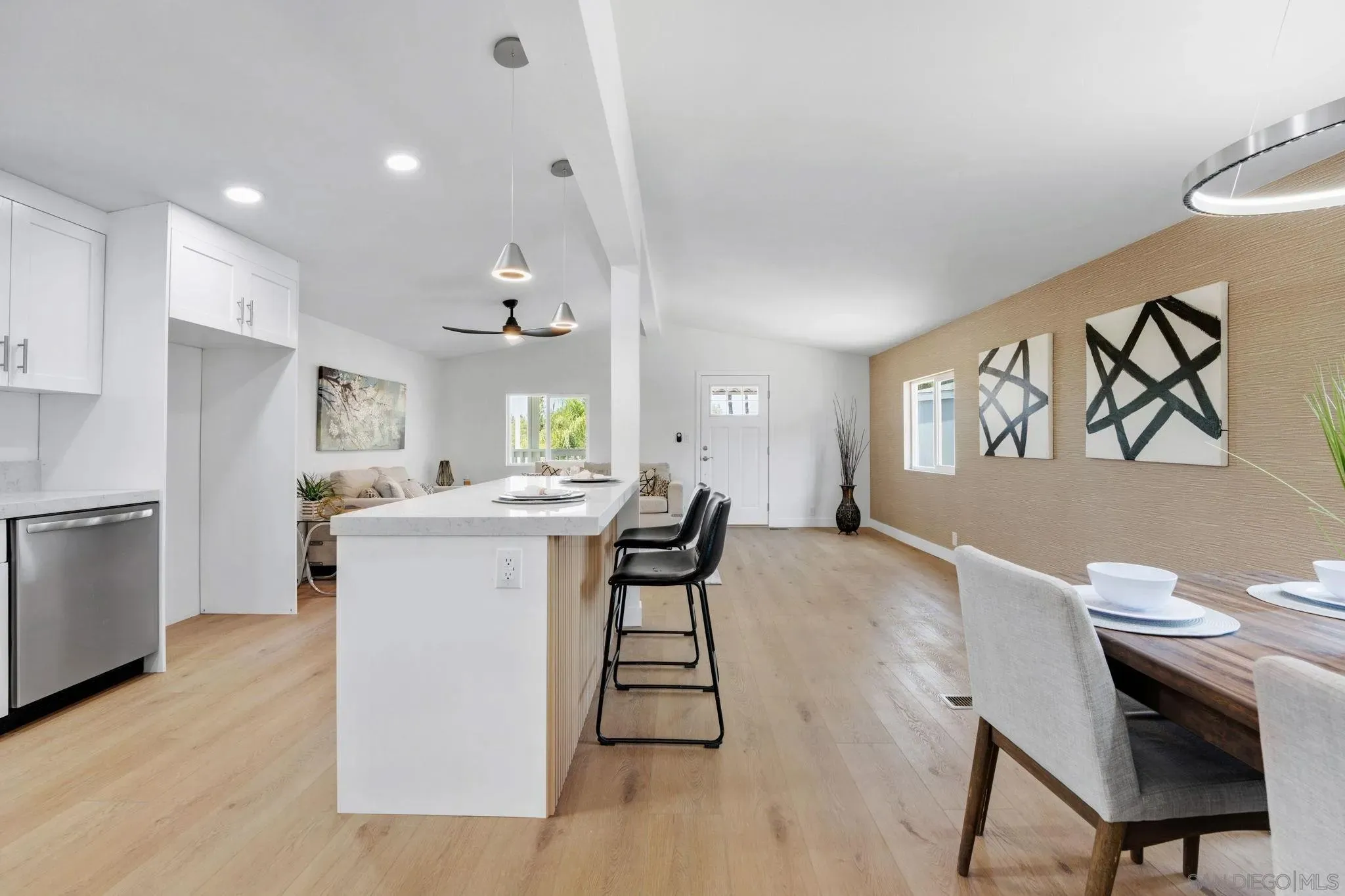 Lakeside, California 92040, United States, 2 Bedrooms Bedrooms, ,2 BathroomsBathrooms,Residential,Active,178522