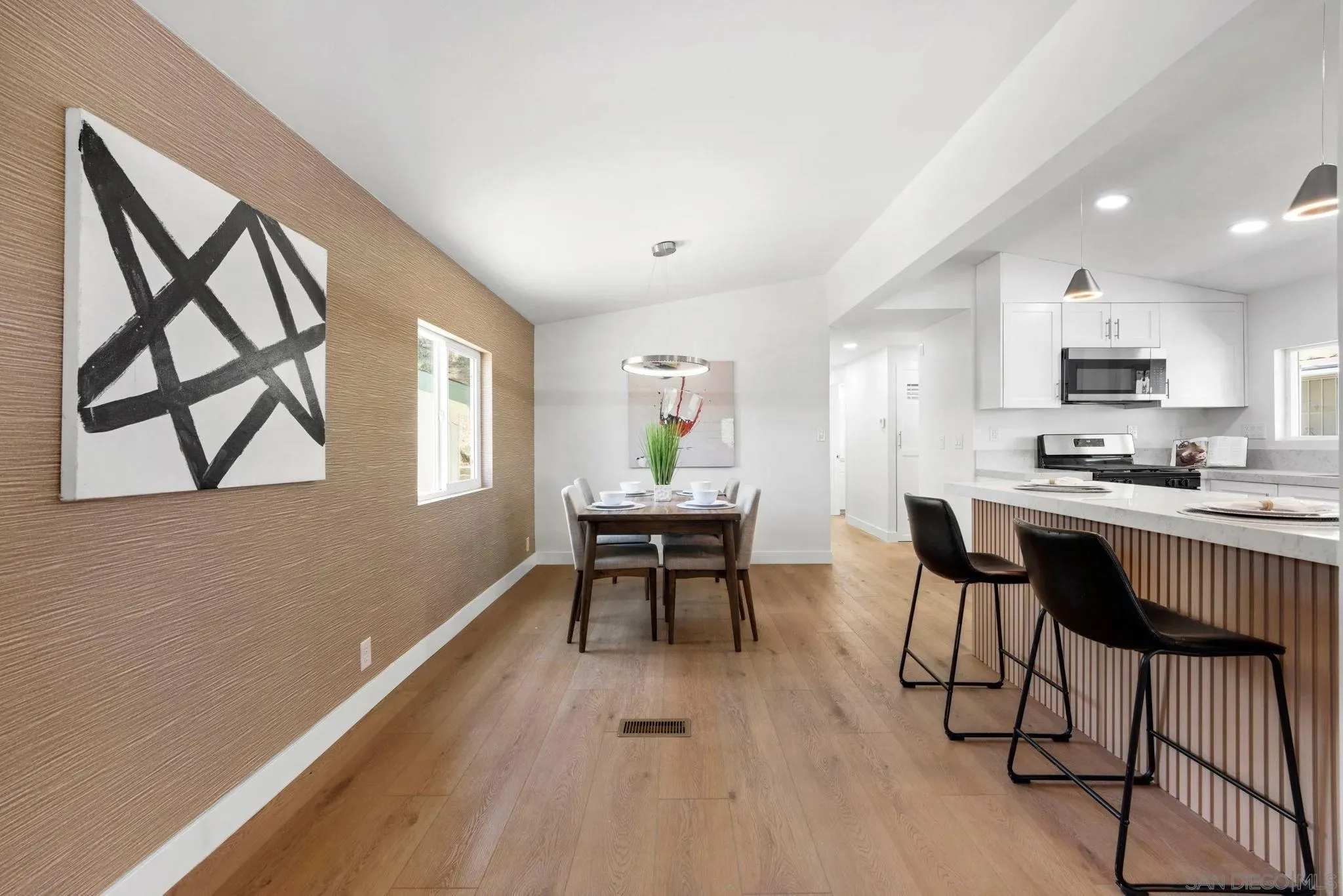 Lakeside, California 92040, United States, 2 Bedrooms Bedrooms, ,2 BathroomsBathrooms,Residential,Active,178522