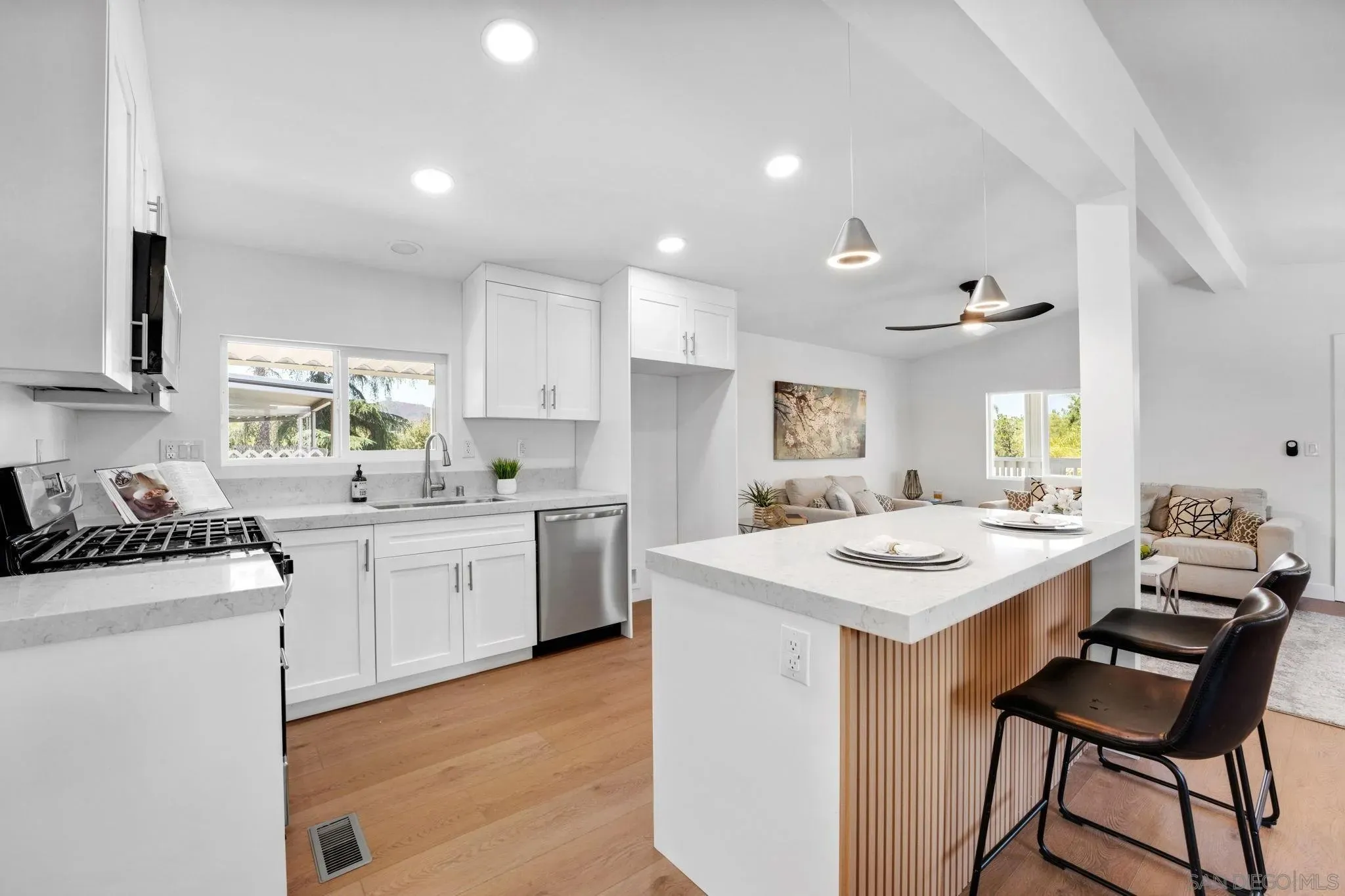 Lakeside, California 92040, United States, 2 Bedrooms Bedrooms, ,2 BathroomsBathrooms,Residential,Active,178522