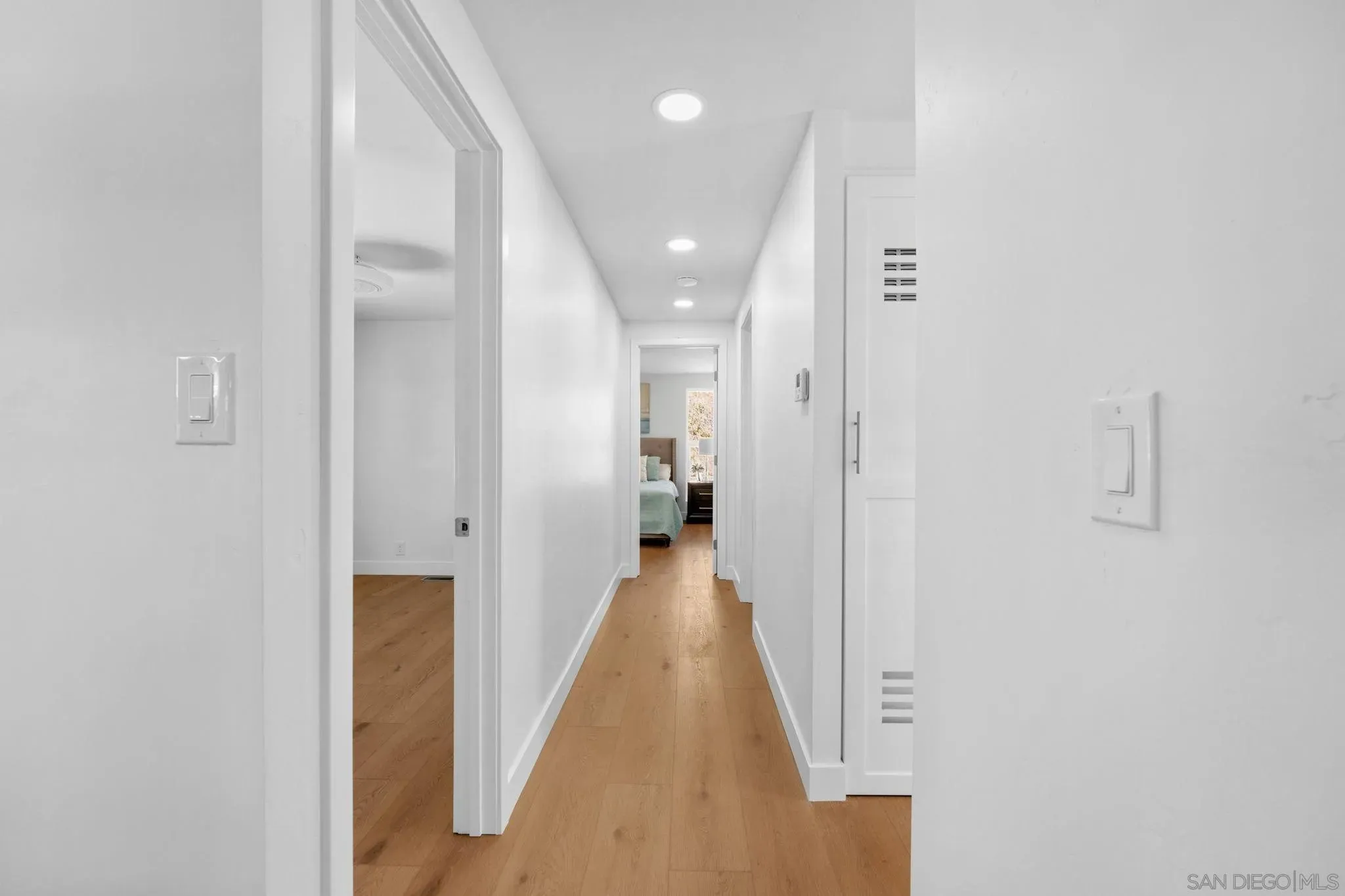 Lakeside, California 92040, United States, 2 Bedrooms Bedrooms, ,2 BathroomsBathrooms,Residential,Active,178522