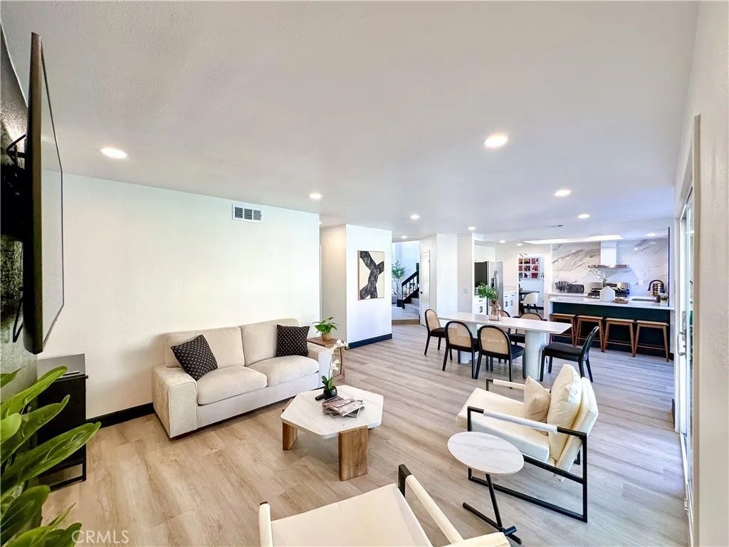 800 Coldstream Court