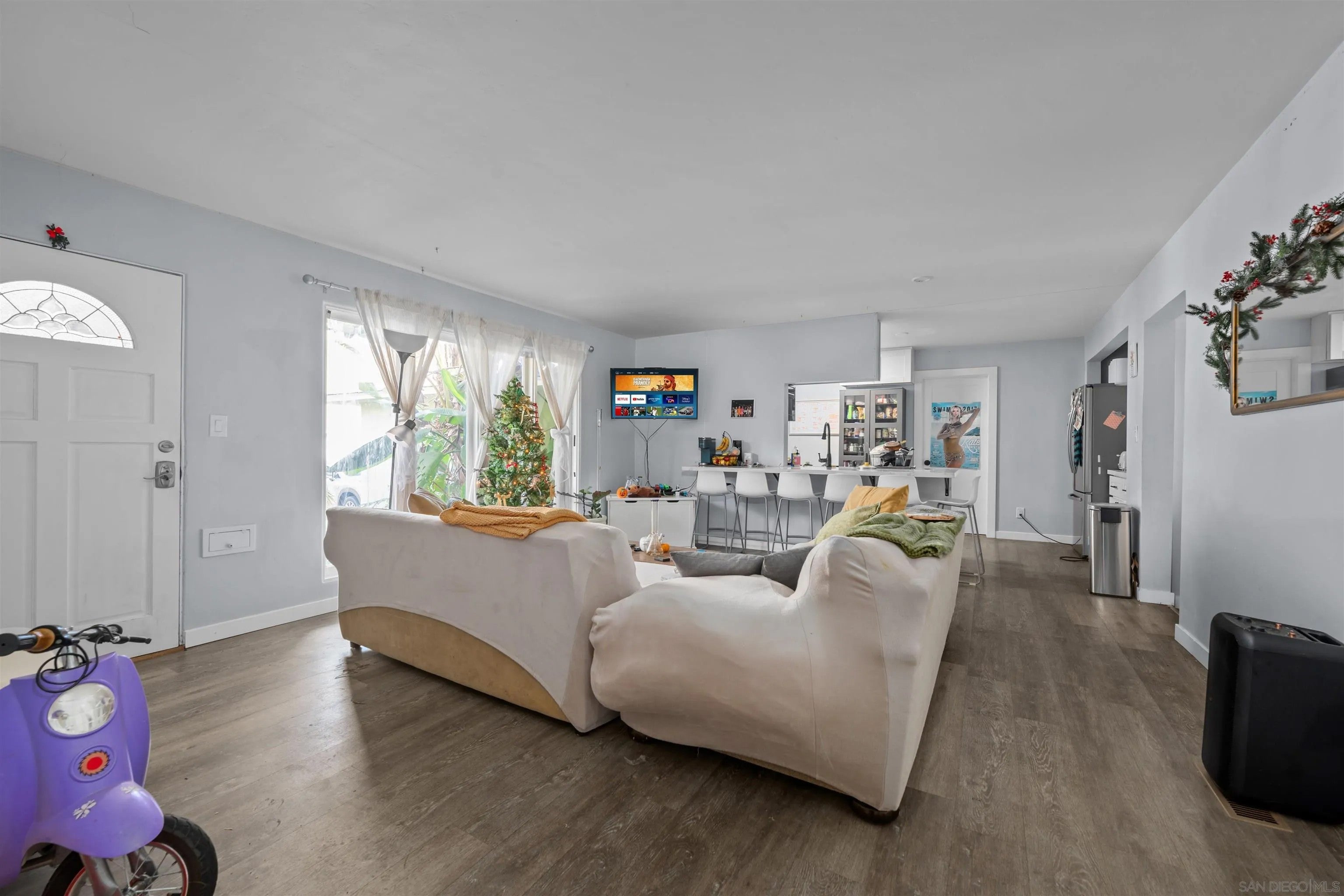 6233 Mary Lane Dr