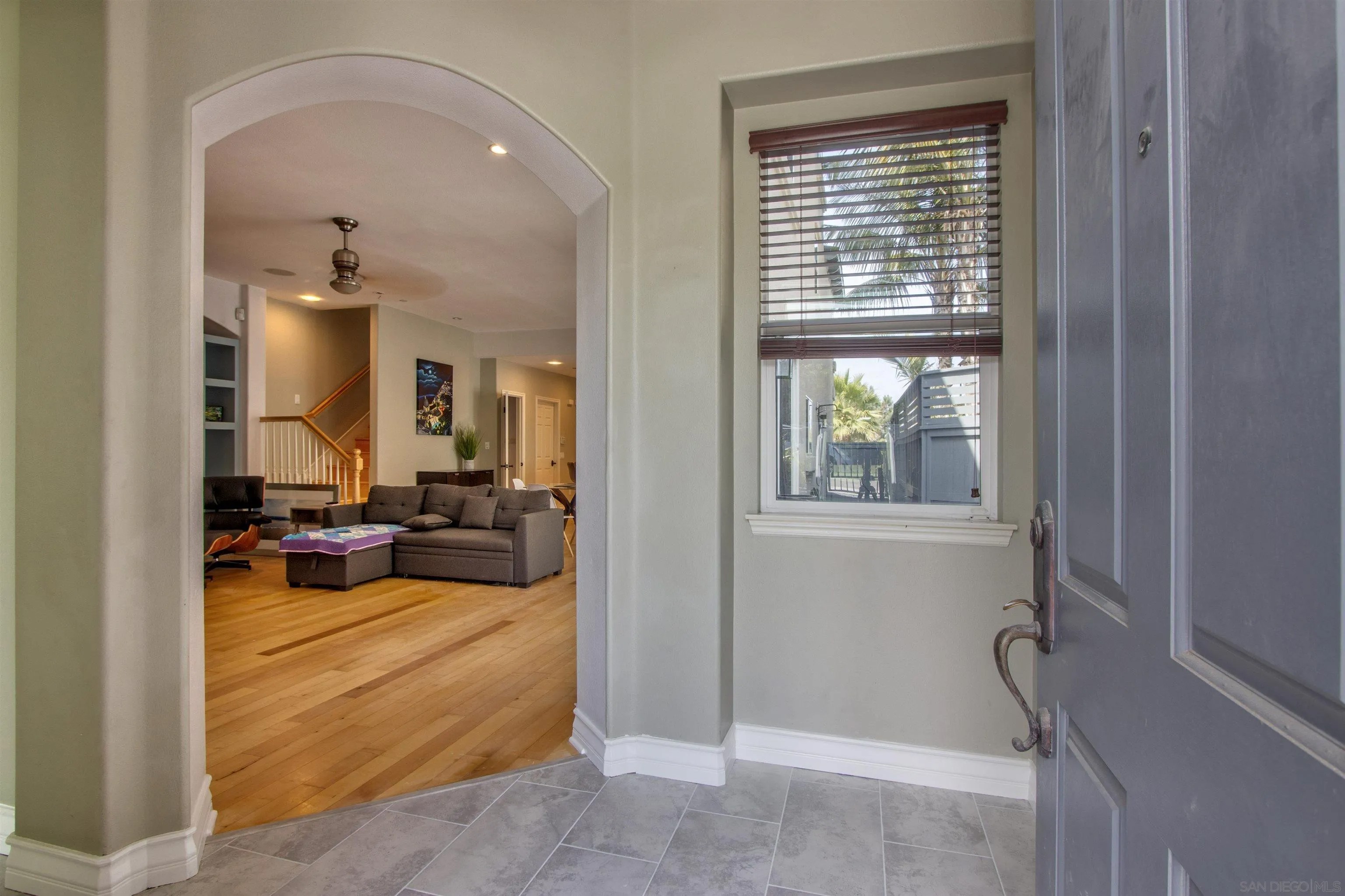 505 N Cedros