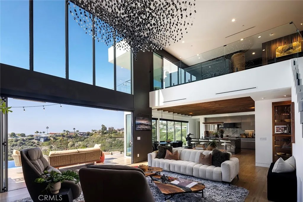 606 E Avenida San Juan