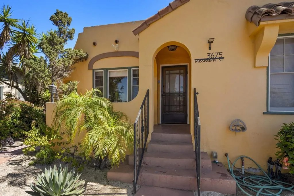 3675 Mississippi Street