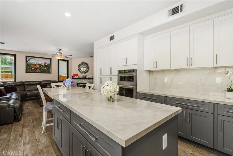 11349 Parkfield