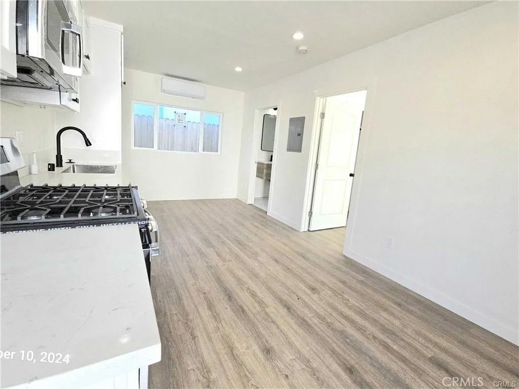 Photo of 8524 Beverlywood Street #8524 1/4, Los Angeles, CA 90034 (MLS # DW26104820)