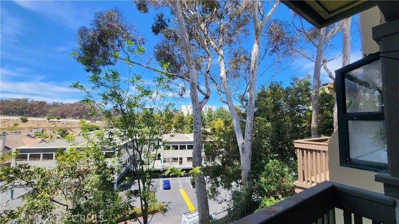8860 Villa La Jolla Drive 215