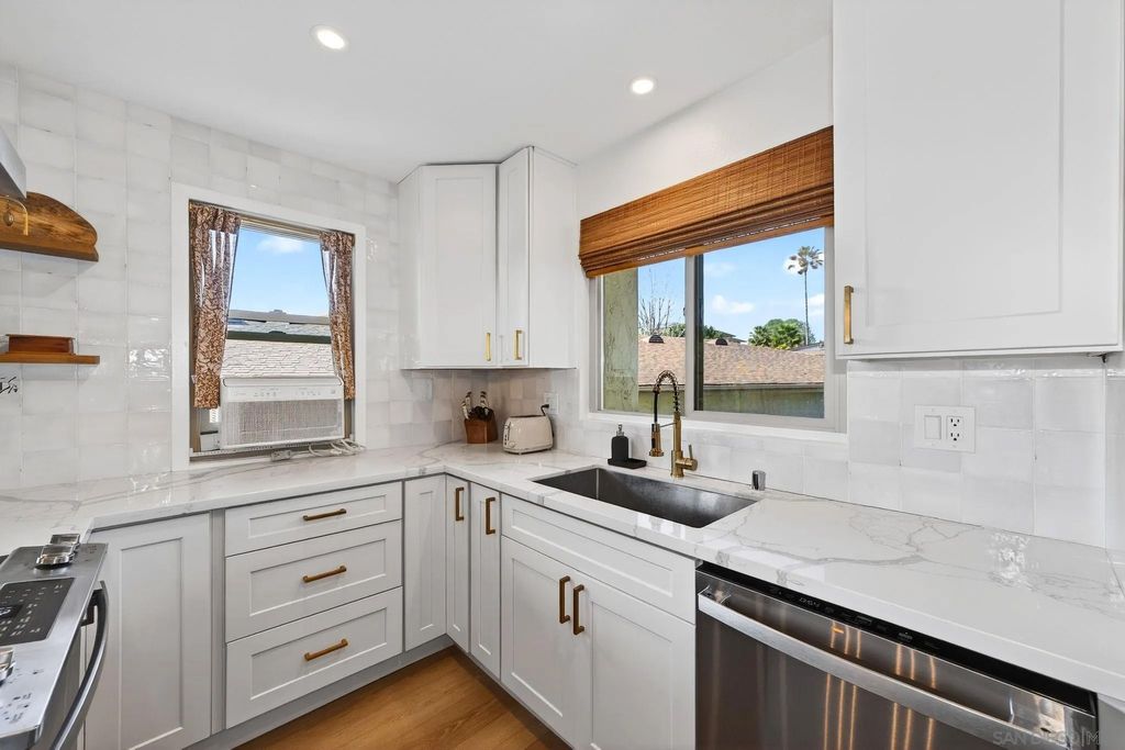 Photo of 1031 Susana Ct, San Marcos, CA 92078 (MLS # 260008012)