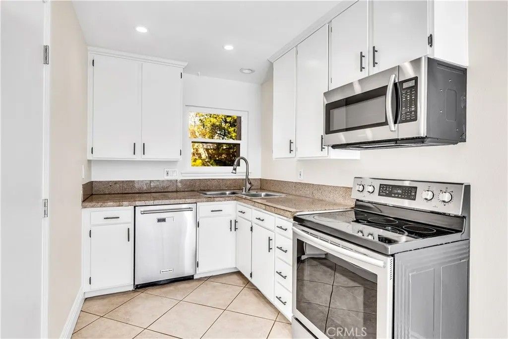 Photo of 21914 Lakeland Ave, Lake Forest, CA 92630 (MLS # OC25269572)