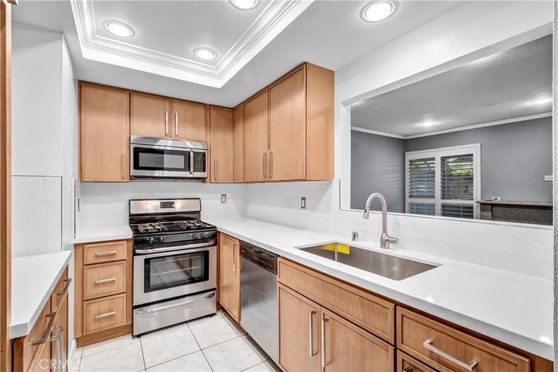 2325 S Mira Court 140