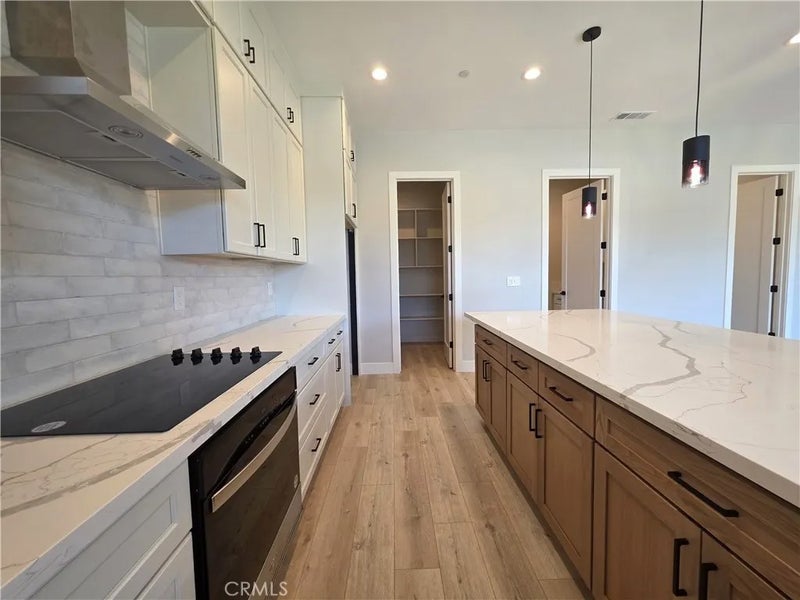1 Stepping Stone Ct