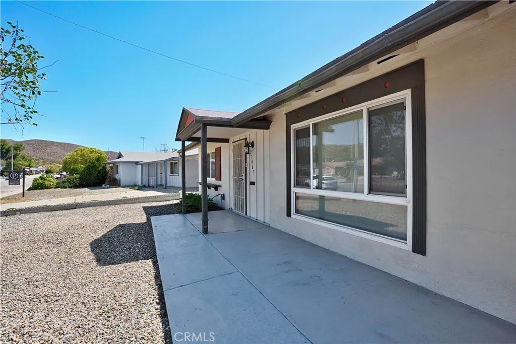 27067 El Rancho
