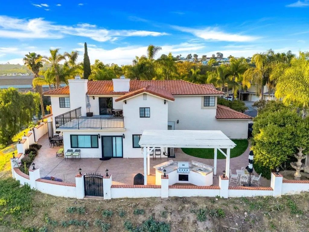 Photo of 5790 Casa Grande Way, Bonita, CA 91902 (MLS # PTP2507153)