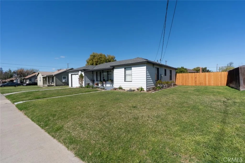 469 Cedar Avenue