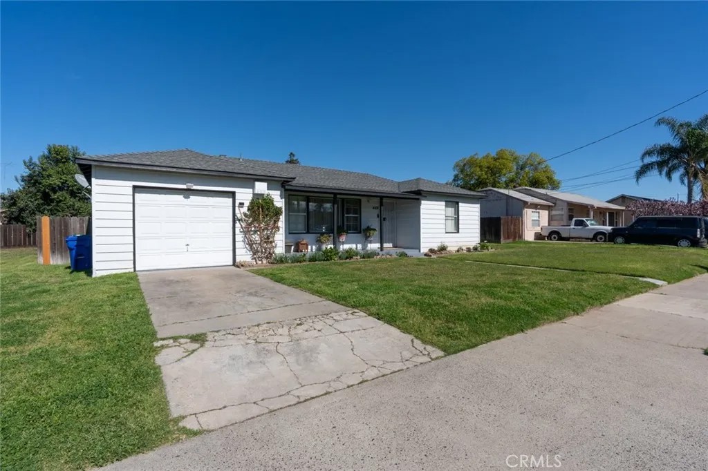 469 Cedar Avenue