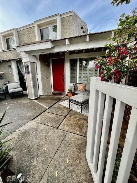 Photo of 25729 Tournament Rd, Valencia, CA 91355 (MLS # SR25277632)
