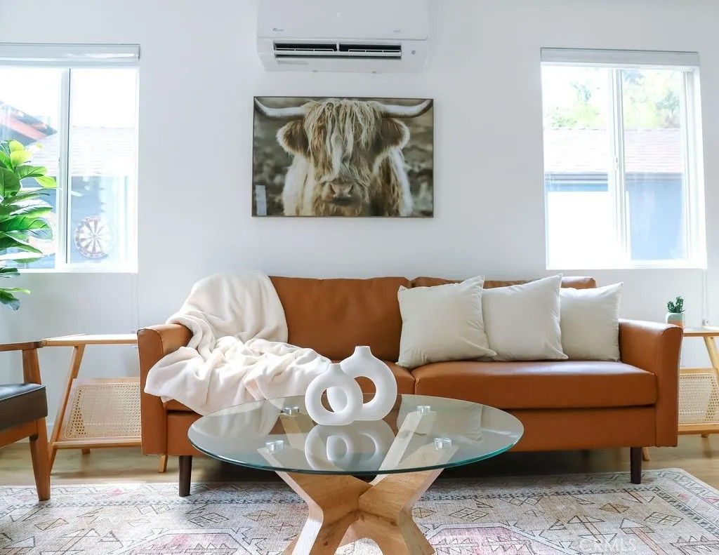 Photo of 1219 N Alexandria Avenue, Los Angeles, CA 90029 (MLS # SR26089611)