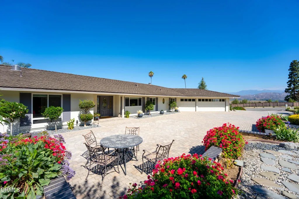 1098 Garrido Court