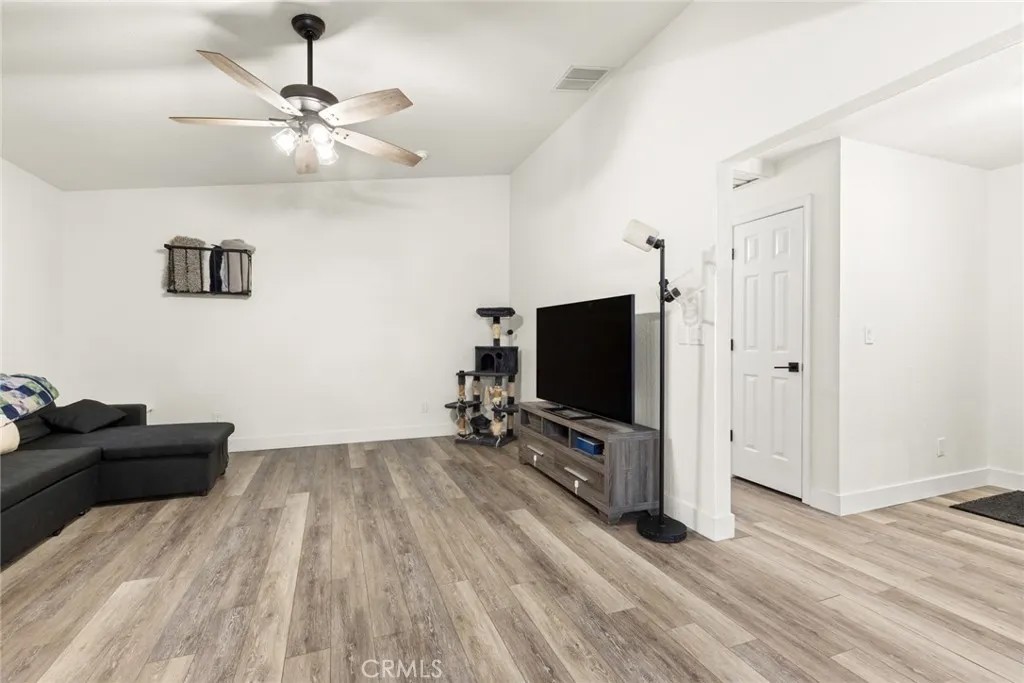 14366 Carnegie