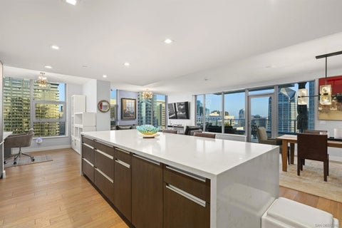 Tiny photo for 1388 Kettner Blvd #2805, San Diego, CA 92101 (MLS # 260024902)