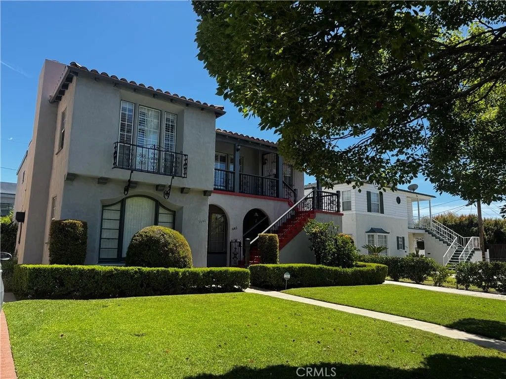 Photo of 1642 S Bedford St, Los Angeles, CA 90035 (MLS # DW26088770)