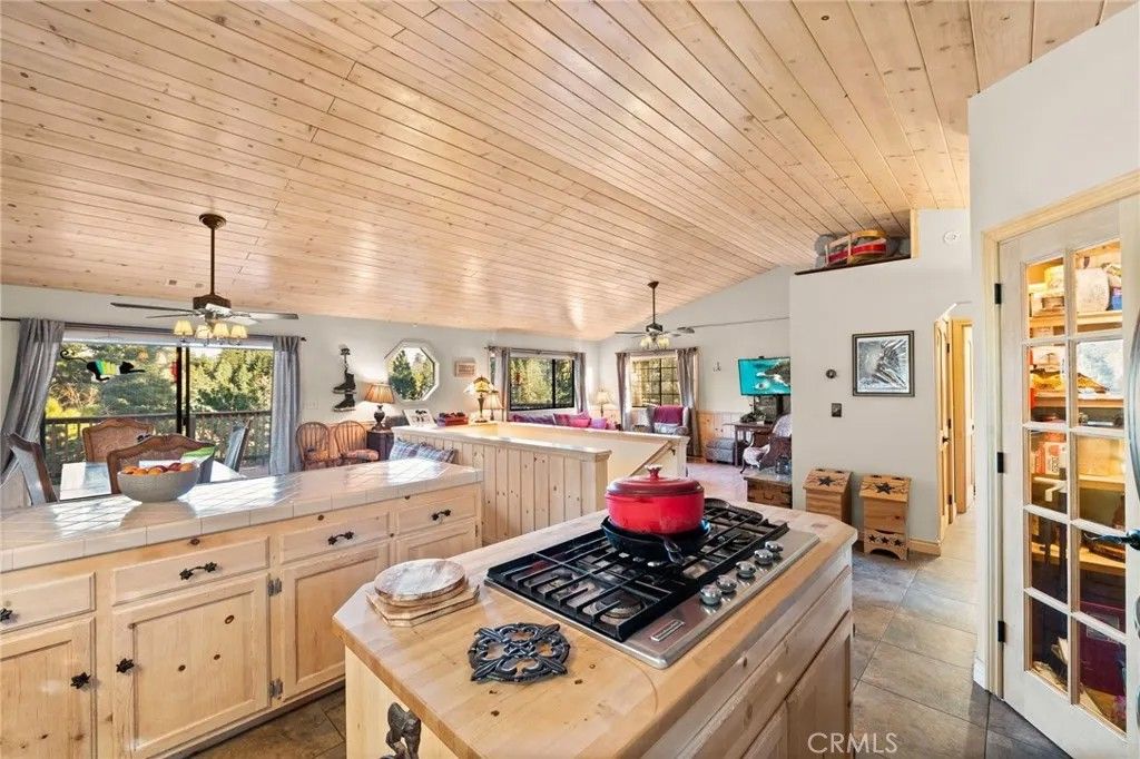 Photo of 2011 Nob Hill, Running Springs, CA 92382 (MLS # CV26048333)