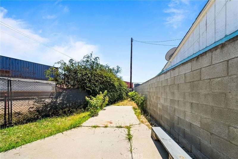 24412 Broad