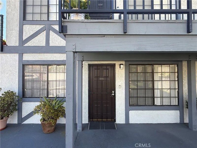 2599 Walnut 128