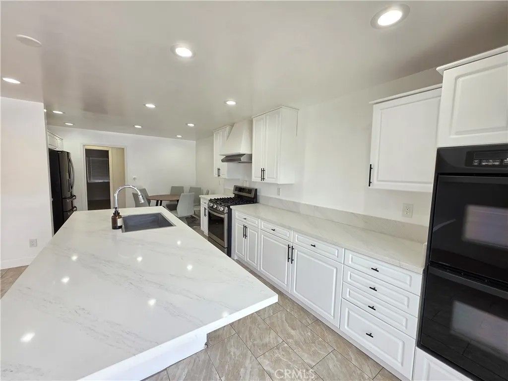 Photo of 13501 Egbert, Sylmar, CA 91342 (MLS # SR25265983)