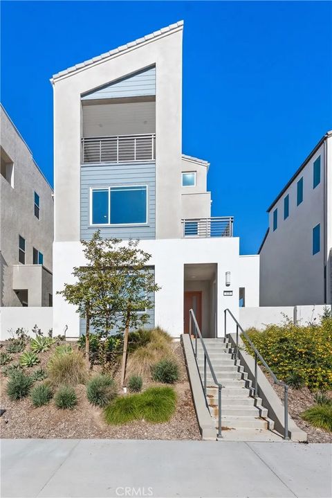 408 Treble Irvine CA 92618