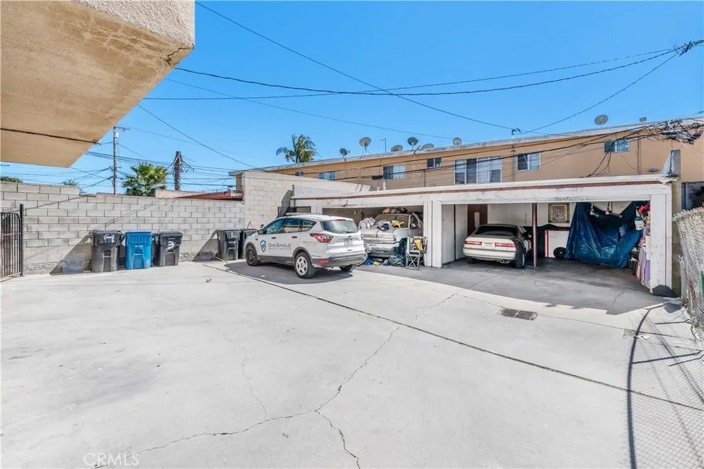 Photo of 540 Hyde Park, Inglewood, CA 90302 (MLS # SB26017437)