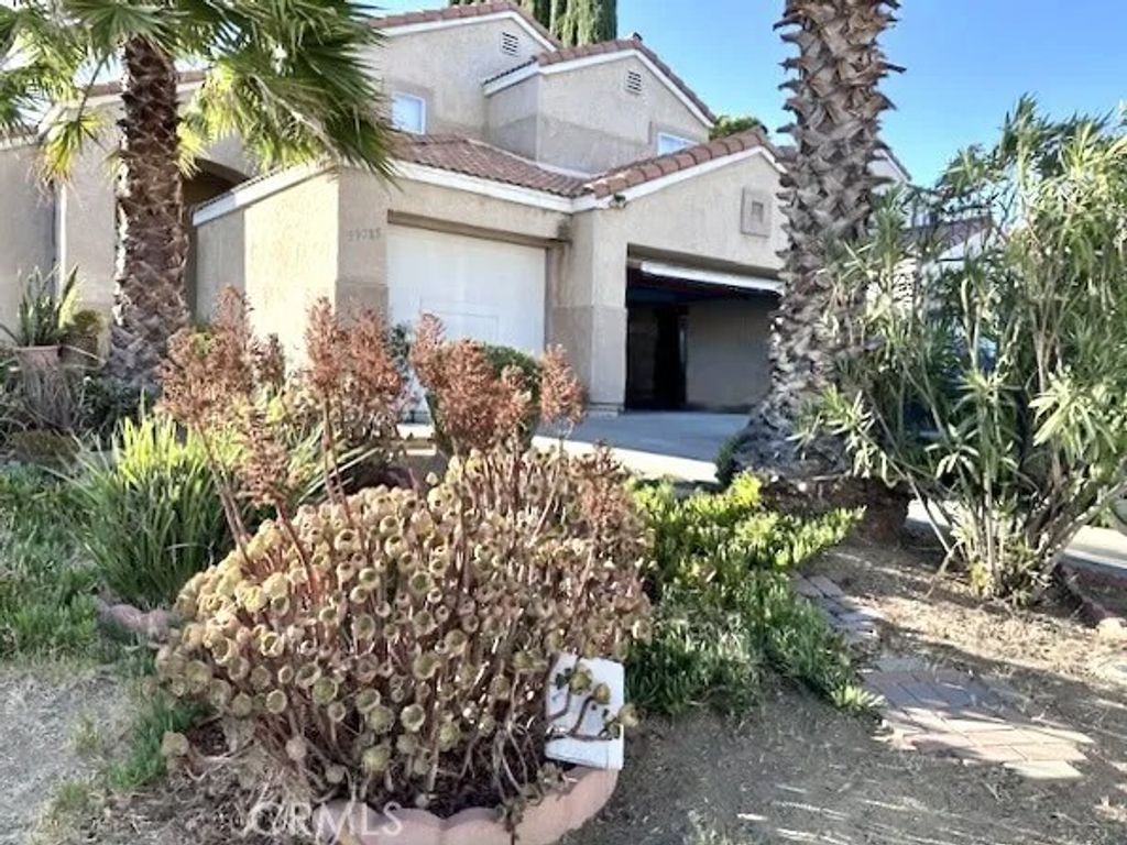 Photo of 39785 Via Careza, Murrieta, CA 92563 (MLS # SW25232670)