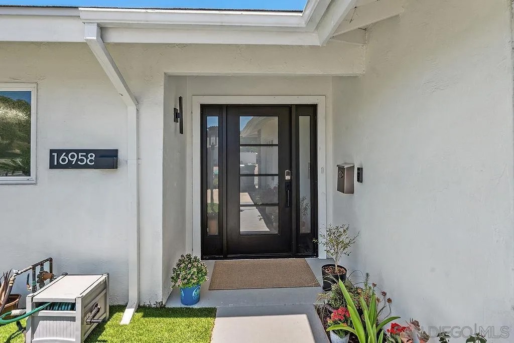 16958 Hierba Dr