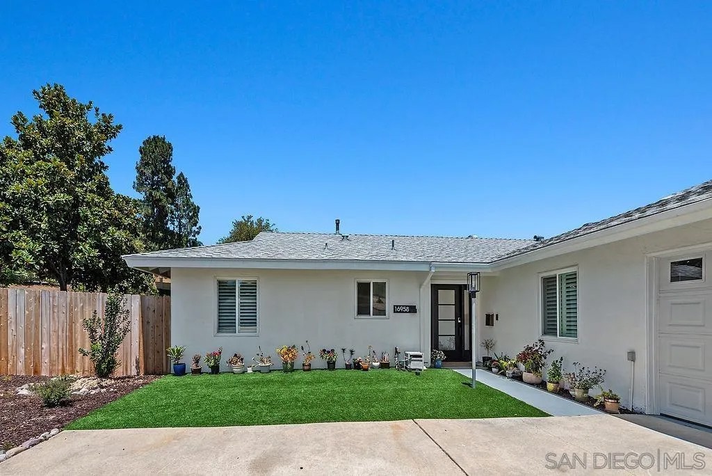 16958 Hierba Dr