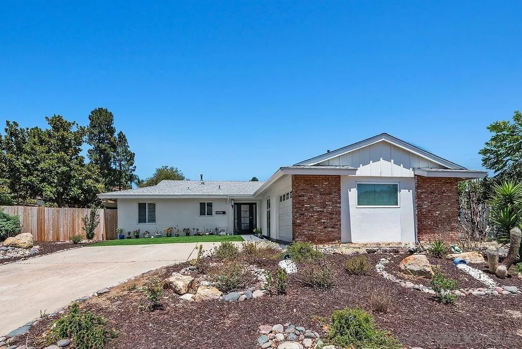 16958 Hierba Dr