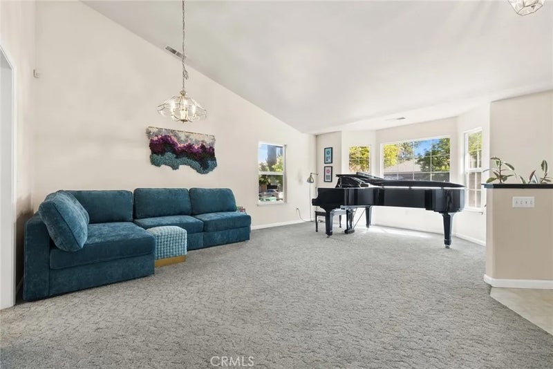 2 Summerwood Court