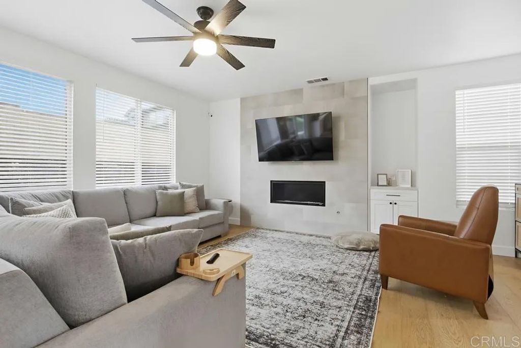 Photo of 2153 Corte Condesa, Chula Vista, CA 91914 (MLS # NDP2510823)