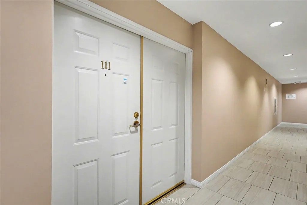 Photo of 14141 Dickens St #111, Sherman Oaks, CA 91423 (MLS # WS26071707)